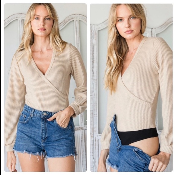 NEW Long Sleeve V Neck Bodysuits - Picture 5 of 8